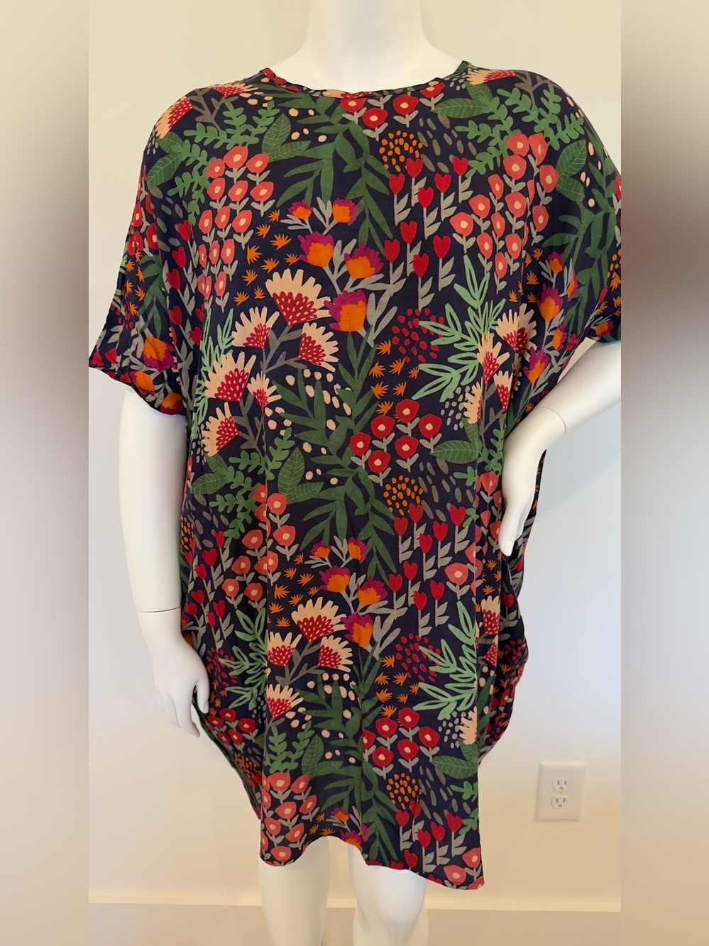 Plus Size Floral Balloon Hem Dress With Pockets